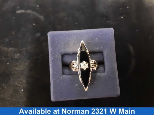Women's Ring - White Gold 10k (.417) 3.2 grams Size 7.5