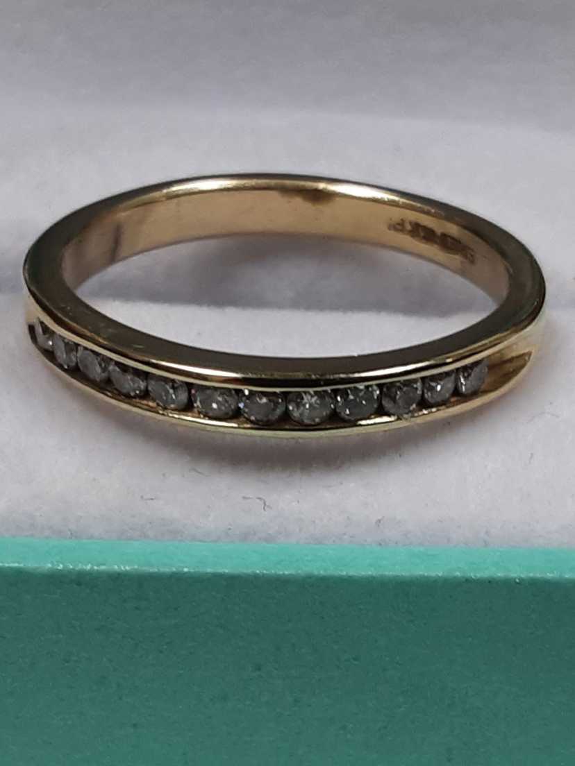 Women's Ring - Anniversary - Yellow Gold 14k (.585) 3.6 grams Size 9.5