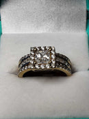 Women's Ring - Yellow Gold 10k (.417) 4.4 grams Size 9