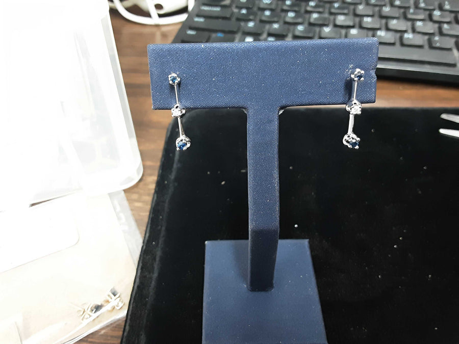 Earrings - White Gold 10k (.417) 1.2 grams