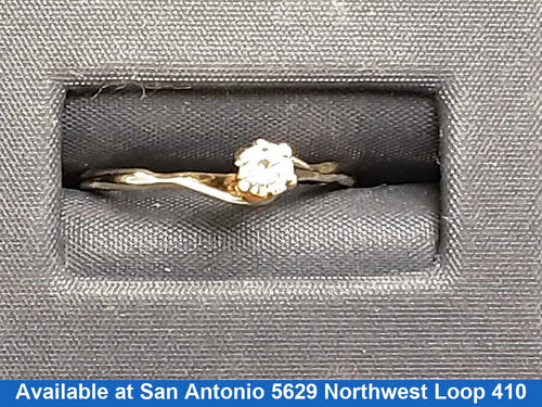 Women's Ring - Solitaire - Yellow Gold 14k (.585) 1.7 grams Size 7