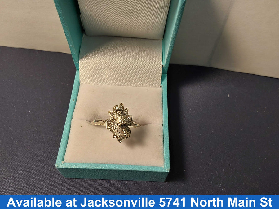 Women's Ring - White Gold 14k (.585) 4.3 grams Size 7.5
