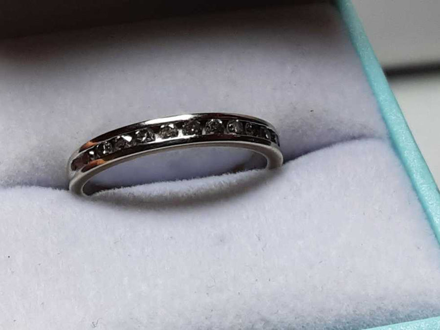 Ring - Wedding Band - White Gold 10k (.417) 1.8 grams Size 7.5