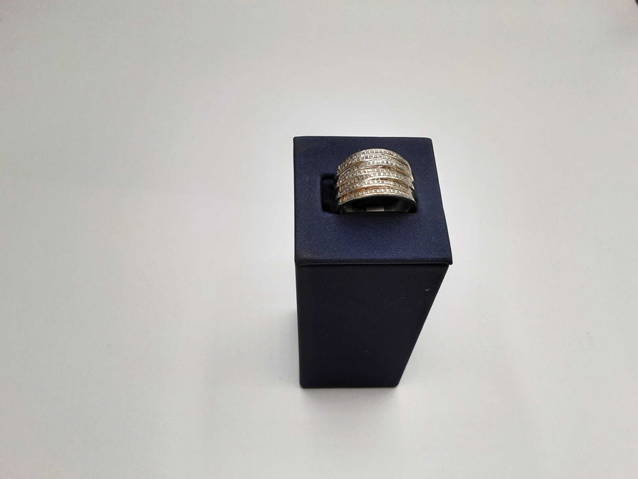 Women's Ring - Silver 6.8 grams Size 9