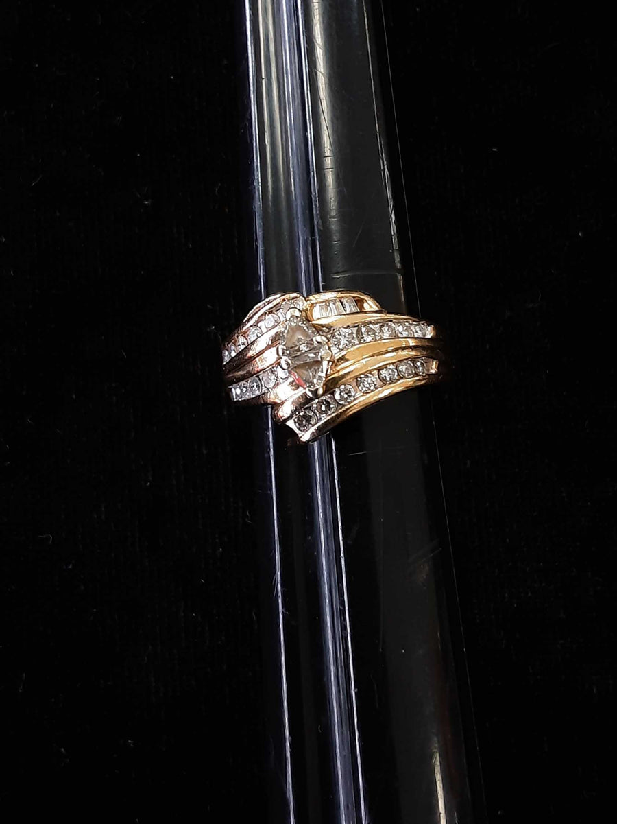 Women's Ring - Yellow Gold 14k (.585) 4.9 grams Size 7