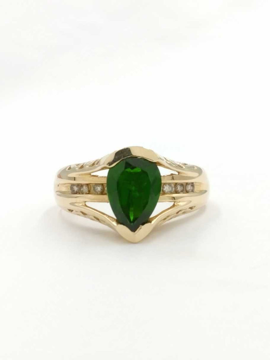 Women's Ring - Yellow Gold 14k (.585) 4.3 grams Size 7