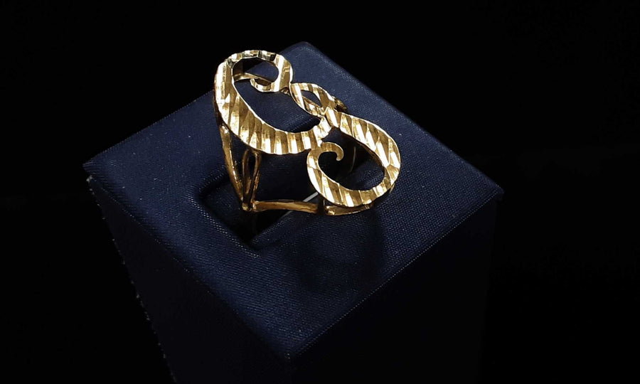 Women's Ring - Yellow Gold 10k (.417) 3.4 grams Size 20