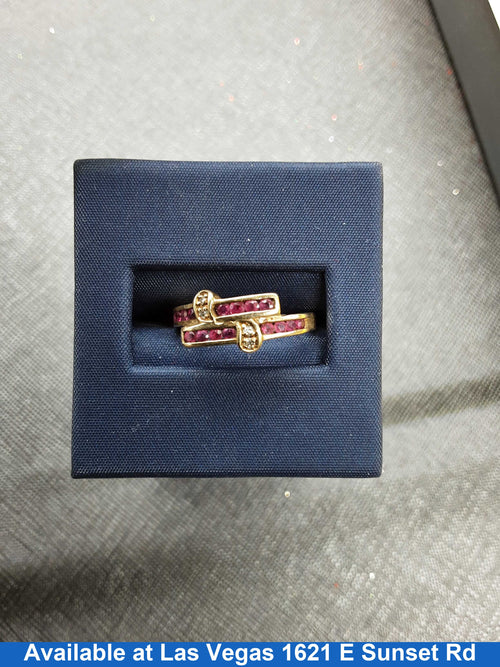 Women's Ring - Yellow Gold 14k (.585) 2.9 grams Size 7.5