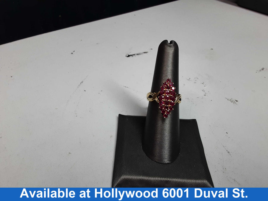 Women's Ring - Yellow Gold 10k (.417) 2.8 grams Size 7.5