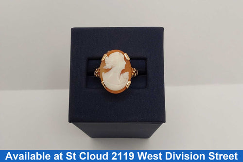 Women's Ring - Yellow Gold 10k (.417) 1.5 grams Size 6