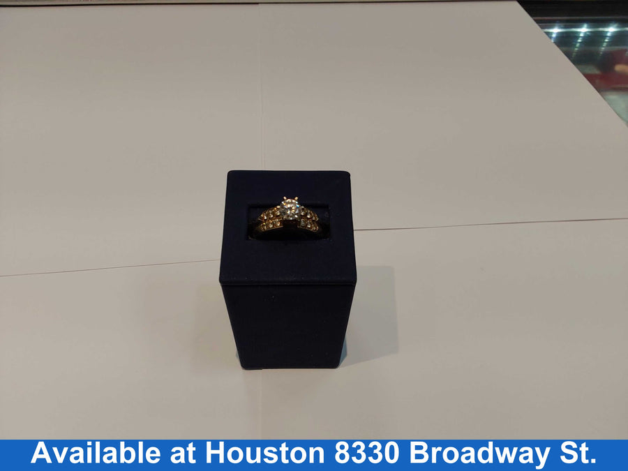 Women's Ring - Solitaire - Yellow Gold 10k (.417) 7.6 grams Size 9.5