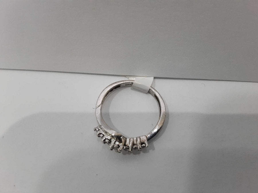 Ring - Wedding Band - Silver 2 grams Size 7