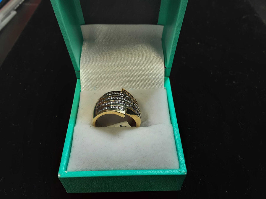 Women's Ring - Yellow Gold 14k (.585) 5.8 grams Size 6.5