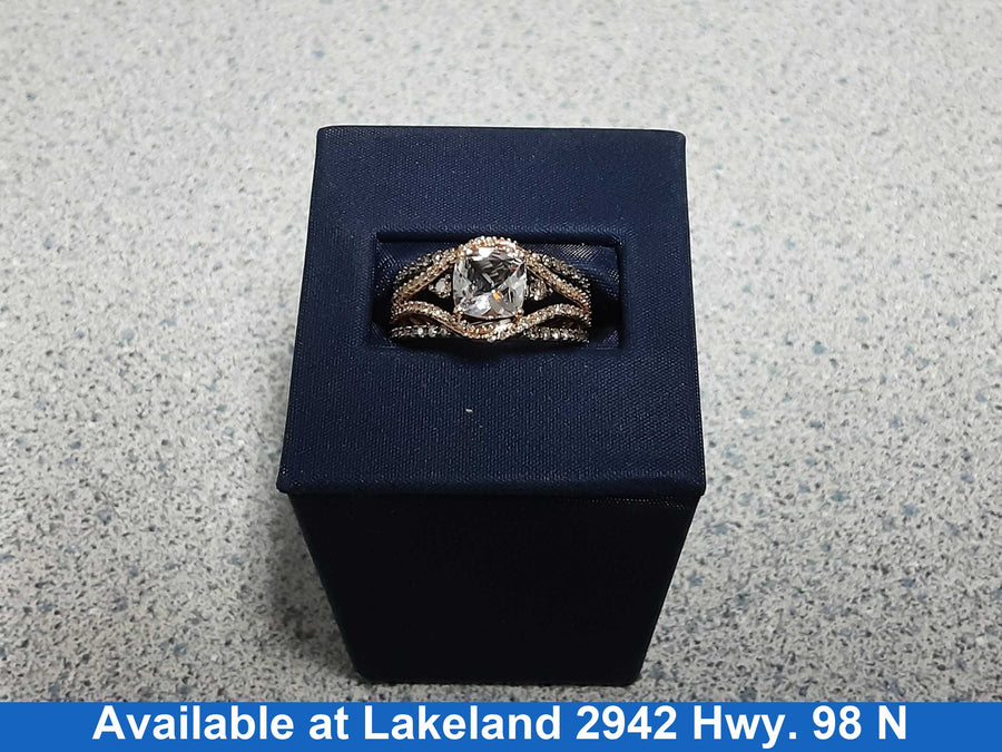 Women's Ring - Rose Gold 14k (.585) 4.1 grams Size 7.5