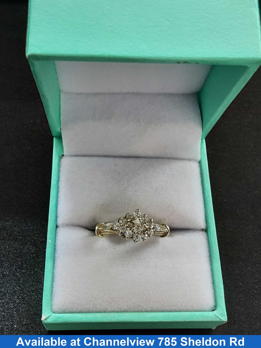 Women's Ring - Yellow Gold 10k (.417) 2.1 grams Size 6.5