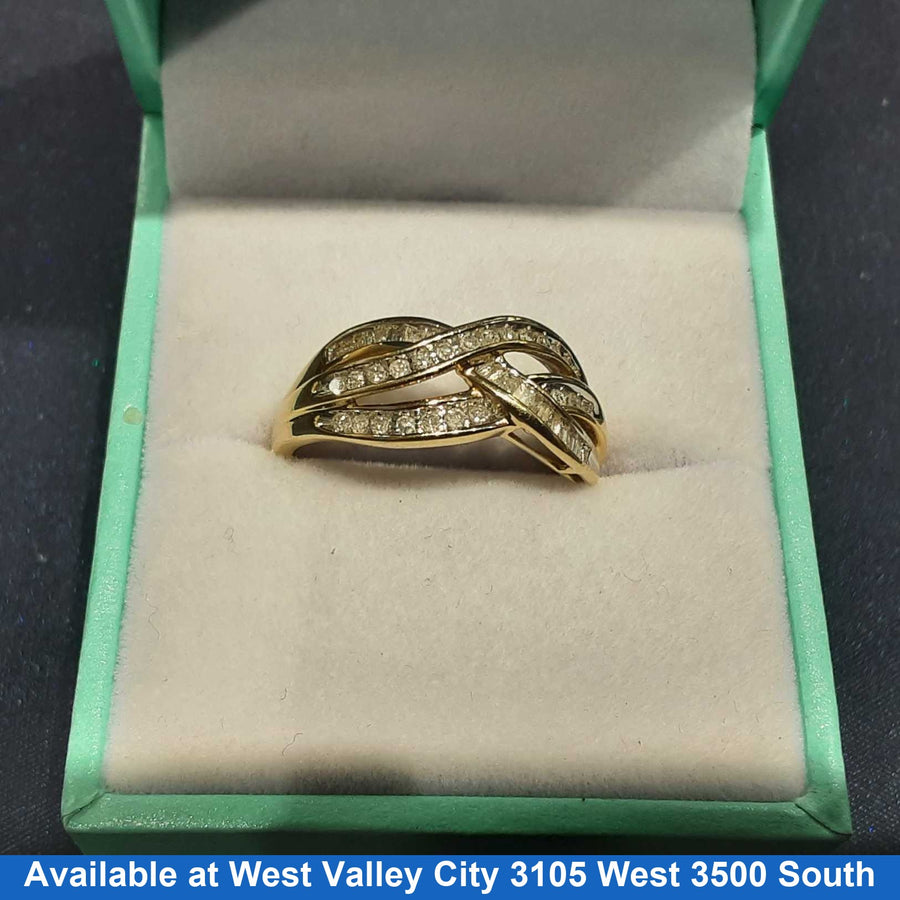 Women's Ring - Yellow Gold 10k (.417) 2.6 grams Size 8