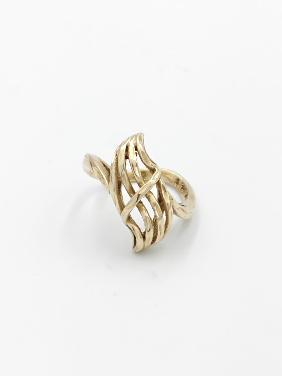 Artistic Yellow 14k Gold Free-form Open Twist Ring  (.585) 3.8 Grams Size 6