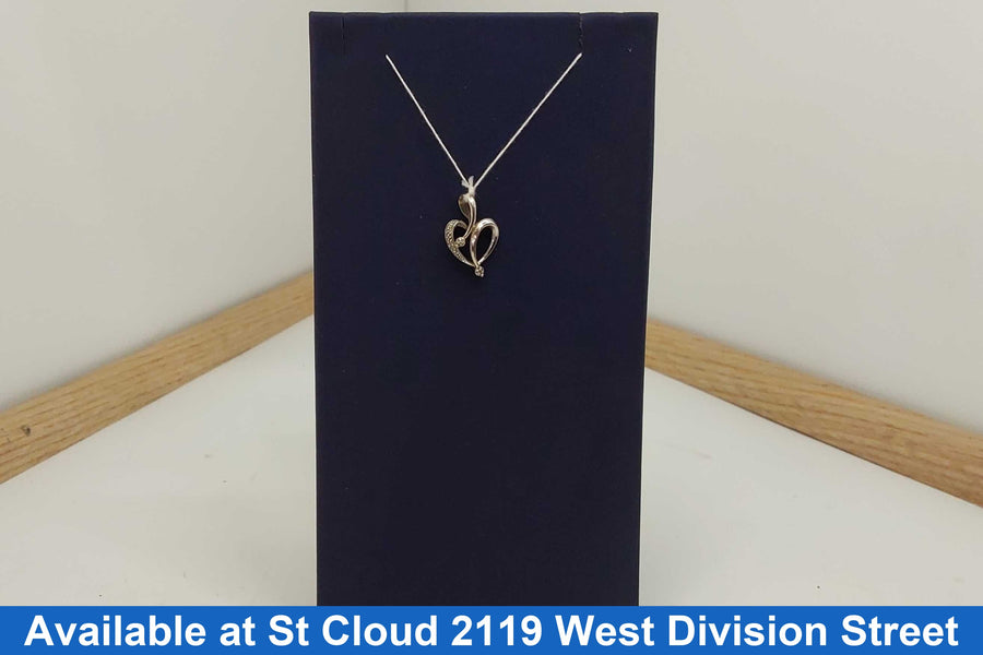 Symbol Pendant - White Gold 10k (.417) 1.49 grams