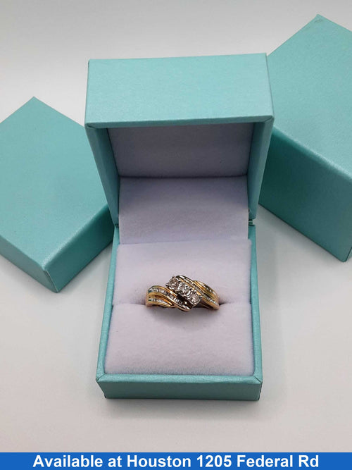 Women's Ring - Yellow Gold 10k (.417) 3 grams Size 7