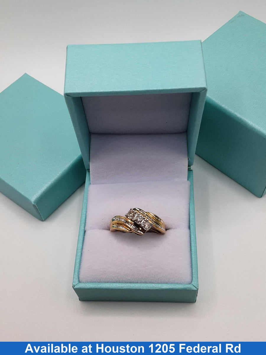 Women's Ring - Yellow Gold 10k (.417) 3 grams Size 7