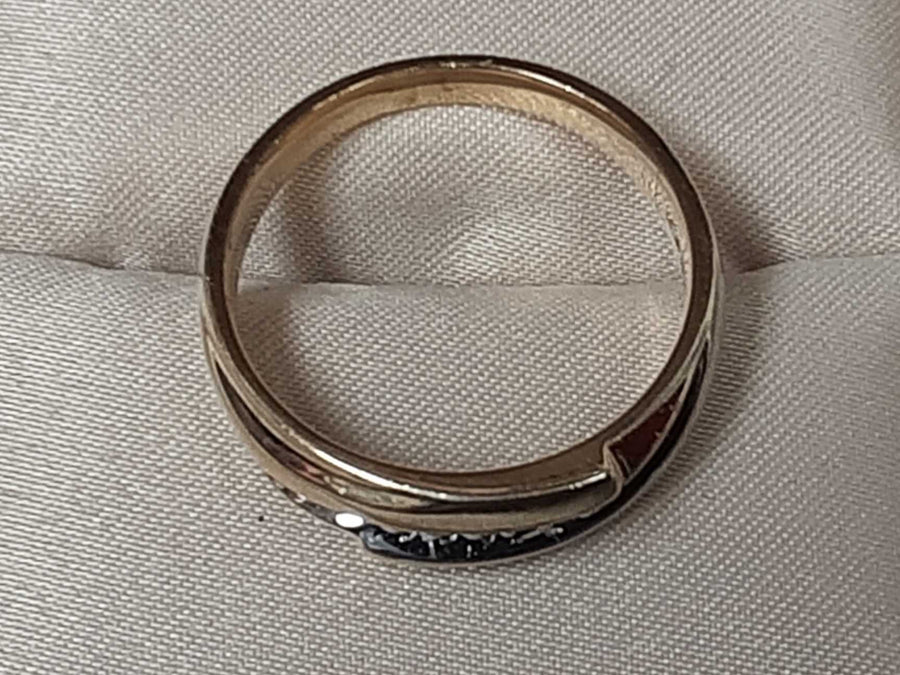 Ring - Wedding Band - Yellow Gold 10k (.417) 6.4 grams Size 11