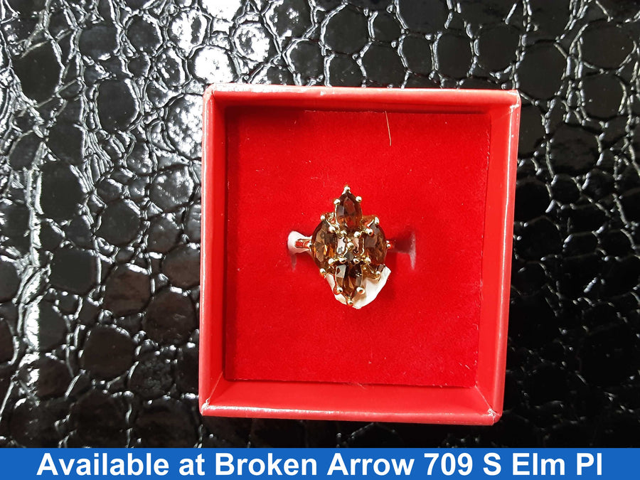 Women's Ring - Yellow Gold 10k (.417) 3 grams Size 20