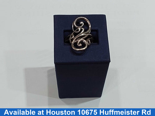 Women's Ring - Silver 6.2 grams Size 8