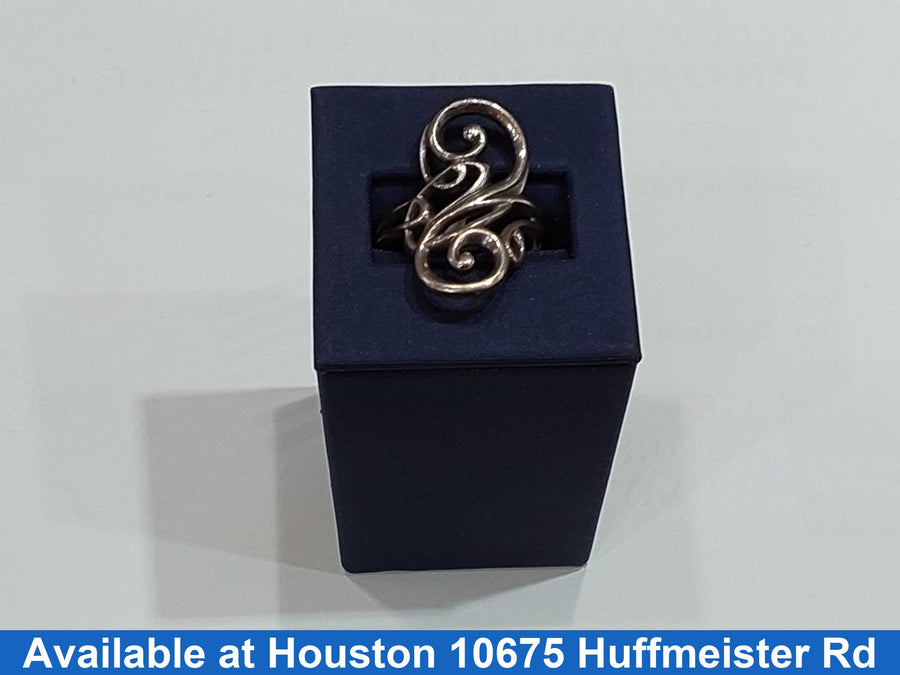 Women's Ring - Silver 6.2 grams Size 8