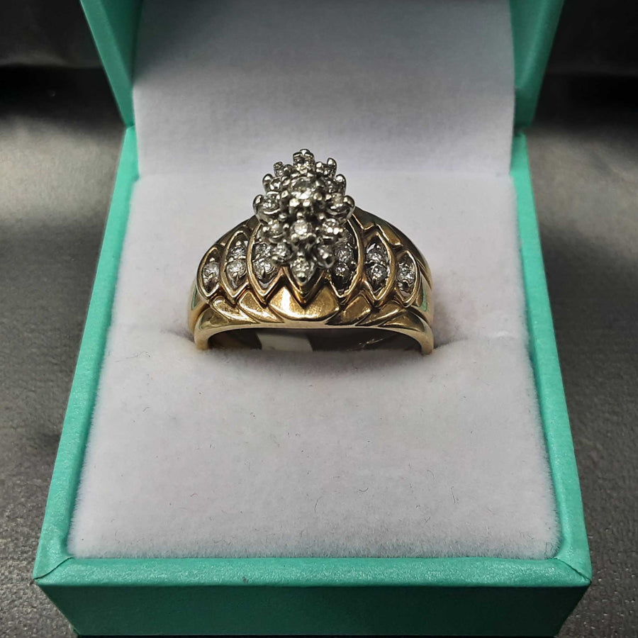 Women's Ring - Yellow Gold 10k (.417) 8.4 grams Size 8