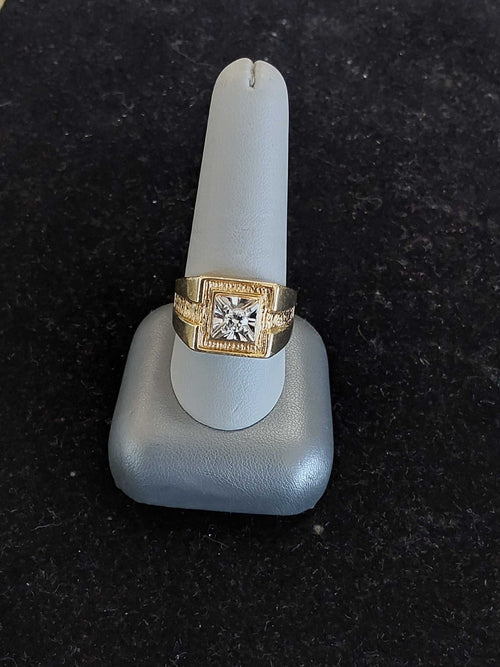 Men's Ring - Yellow Gold 10k (.417) 9 grams Size 10