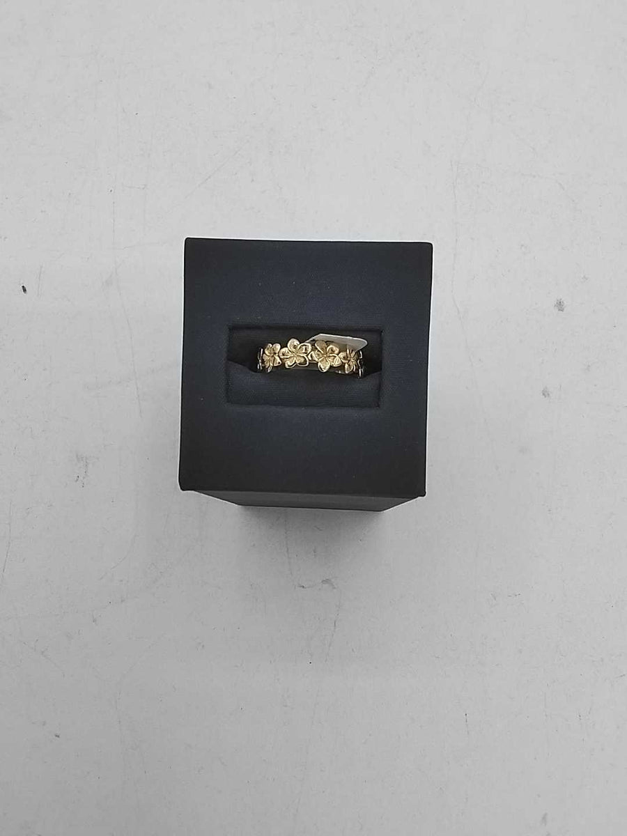 Women's Ring - Yellow Gold 14k (.585) 2.2 grams Size 6.5