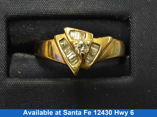 Women's Ring - Yellow Gold 10k (.417) 2.7 grams Size 7.5