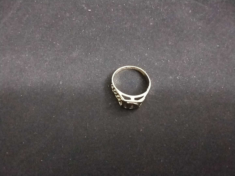Women's Ring - Yellow Gold 10k (.417) 2.1 grams Size 20