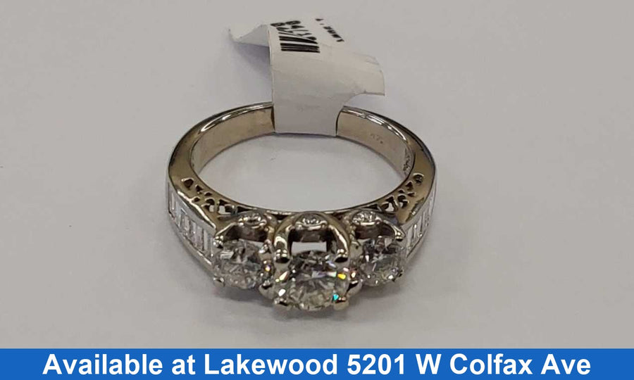 Women's Ring - White Gold 14k (.585) 4.8 grams Size 8