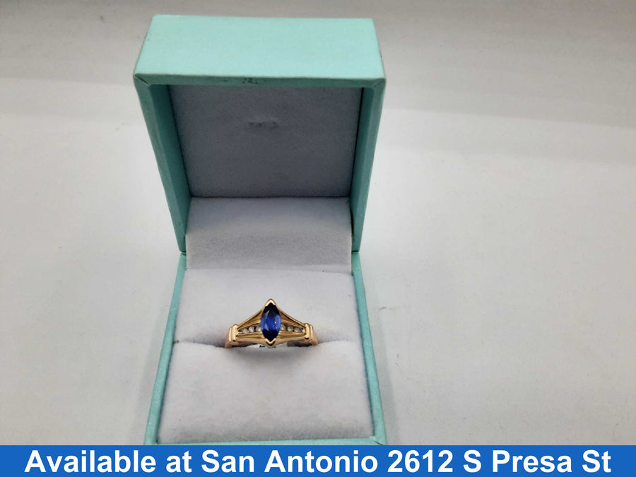 Women's Ring - Yellow Gold 10k (.417) 2.2 grams Size 7.5