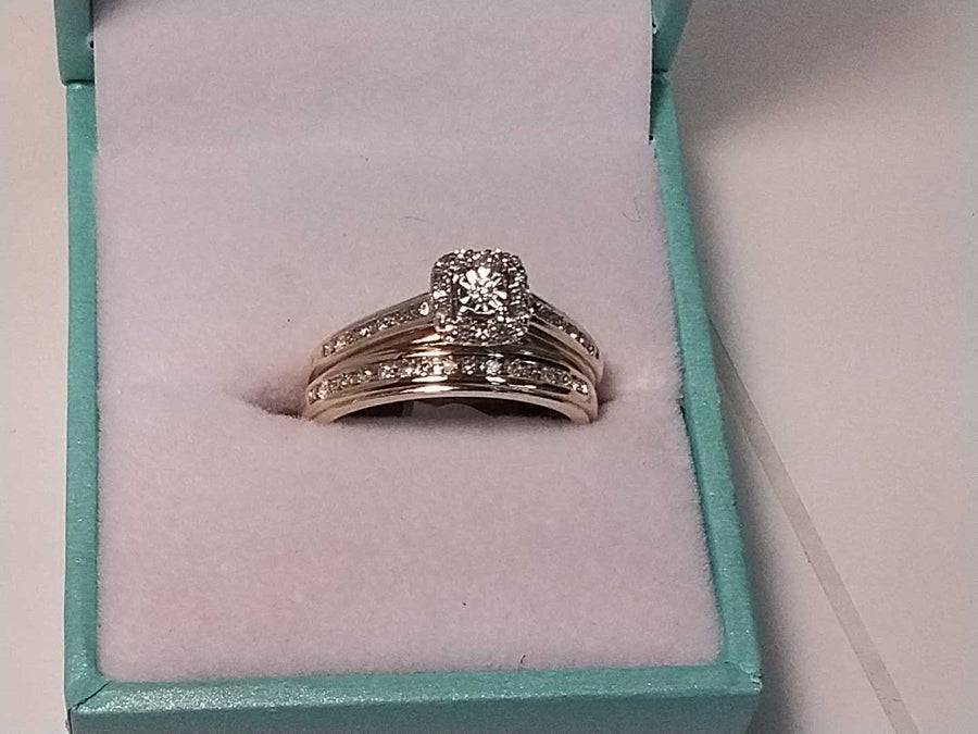 Ring - Wedding Set - Yellow Gold 10k (.417) 4.6 grams Size 7