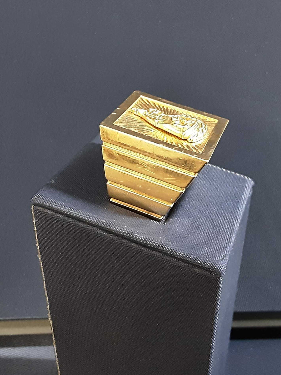 Men's Ring - Yellow Gold 10k (.417) 12 grams Size 10.5