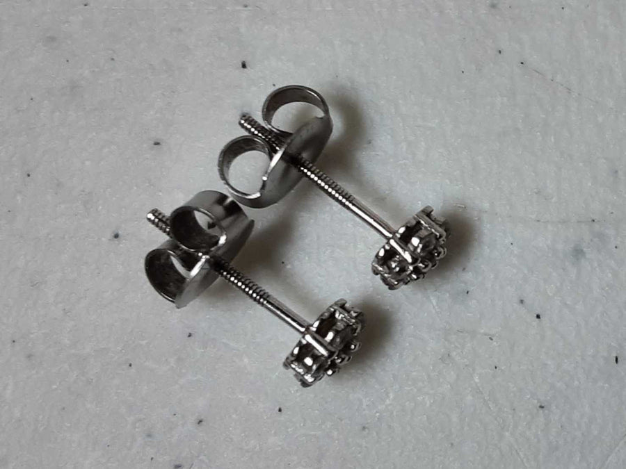 Earrings - Silver 0.7 grams