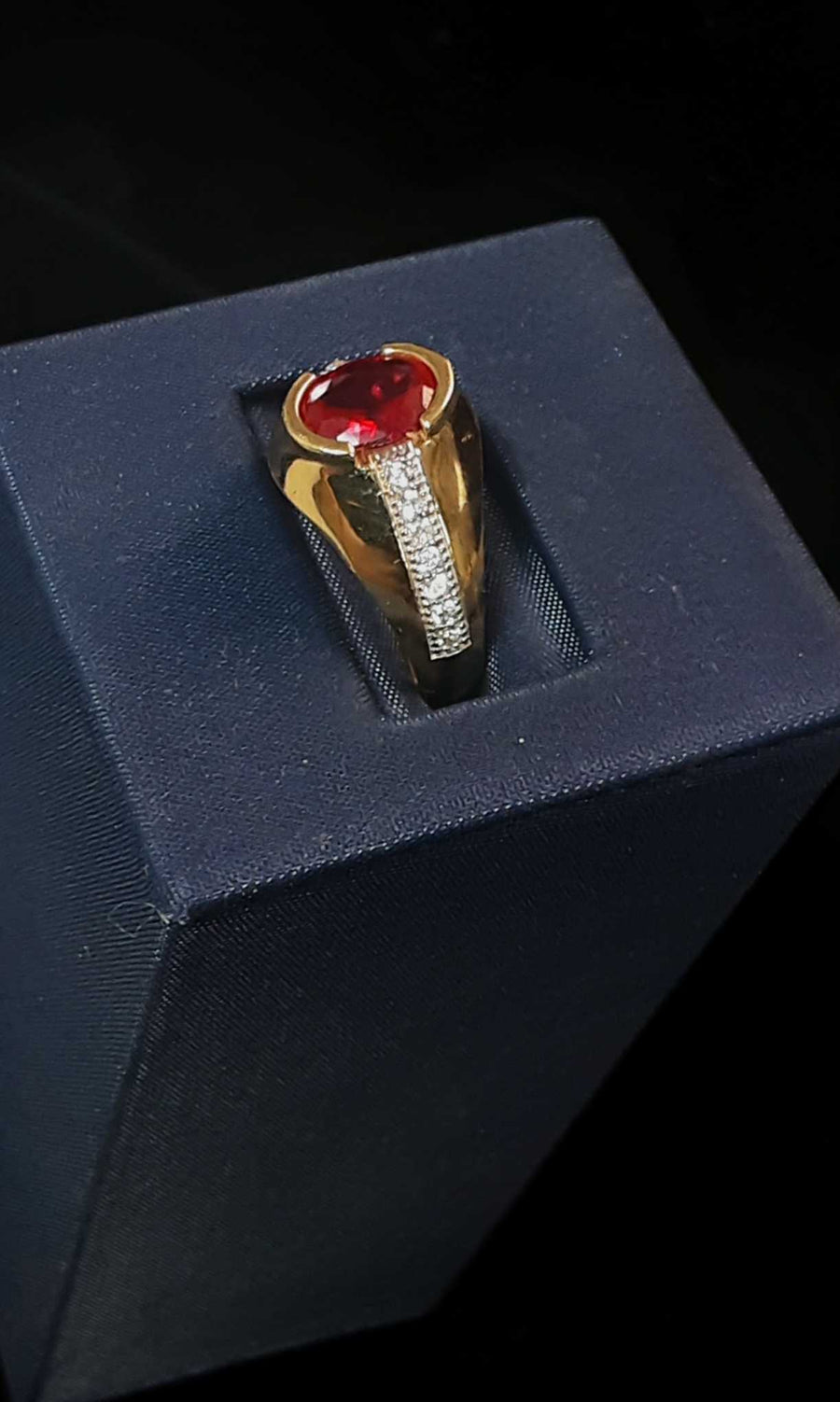 Women's Ring - Yellow Gold 14k (.585) 3.5 grams Size 5