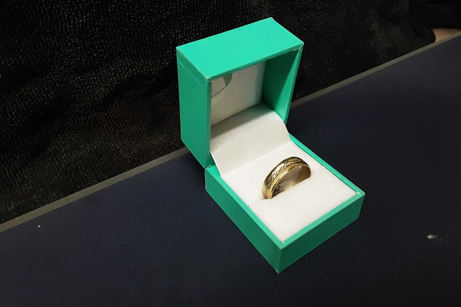 Ring - Wedding Band - Yellow Gold 10k (.417) 1.7 grams Size 12