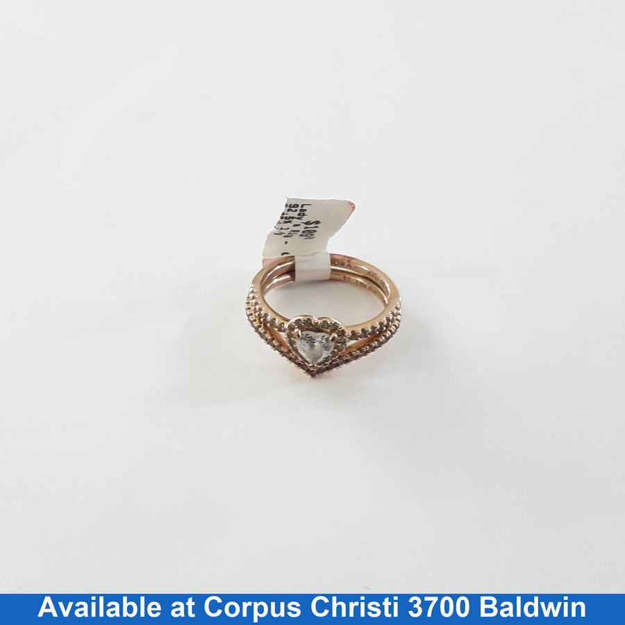Women's Ring - Silver 3.4 grams Size 7