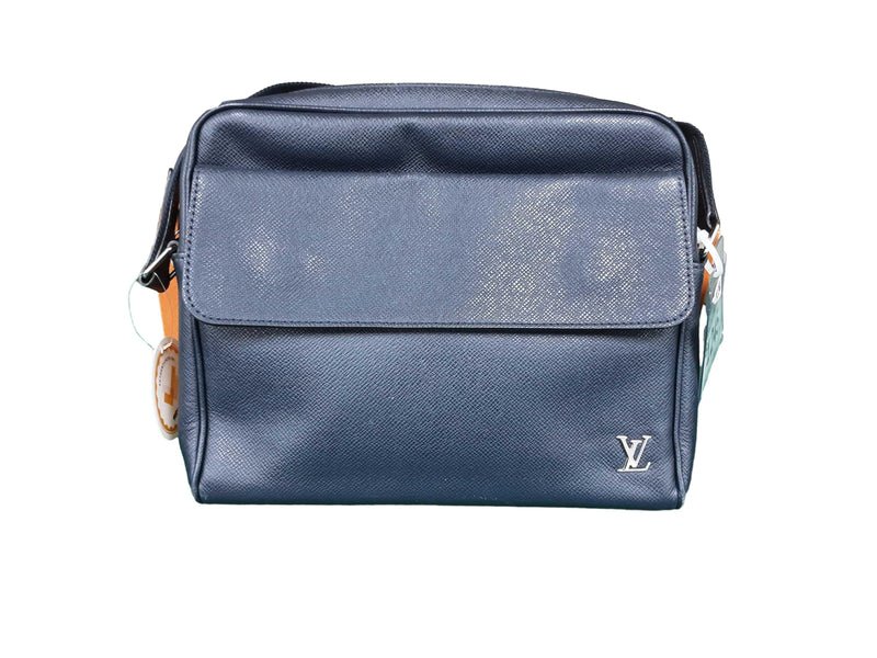 Louis Vuitton Boarding Messenger Bag
