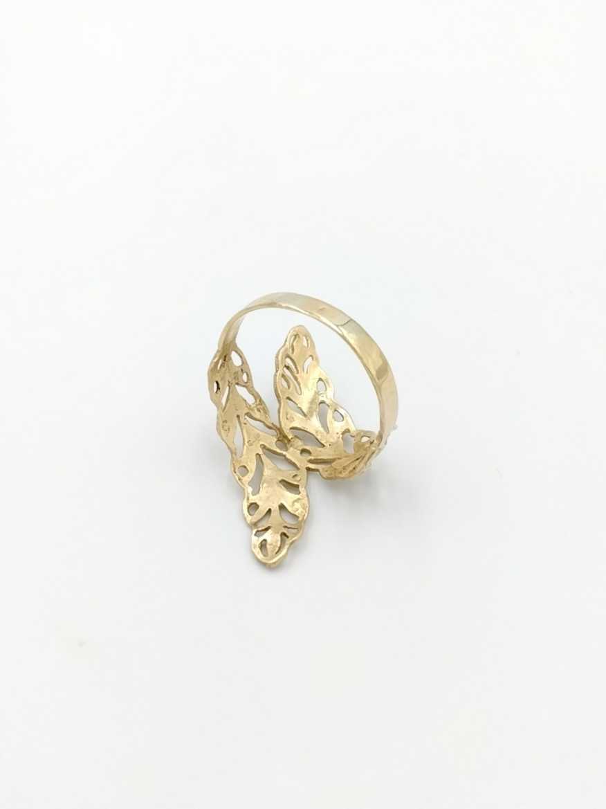 Women's Ring - Yellow Gold 10k (.417) 2.8 grams Size 9