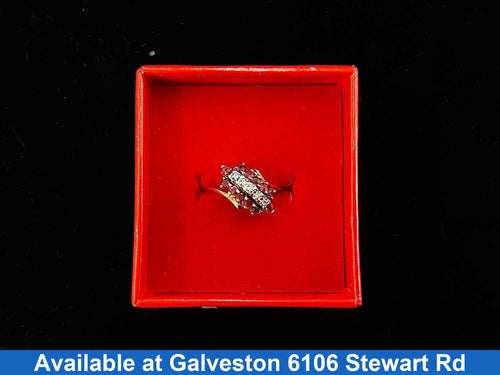 Women's Ring - Yellow Gold 10k (.417) 2.3 grams Size 6.5