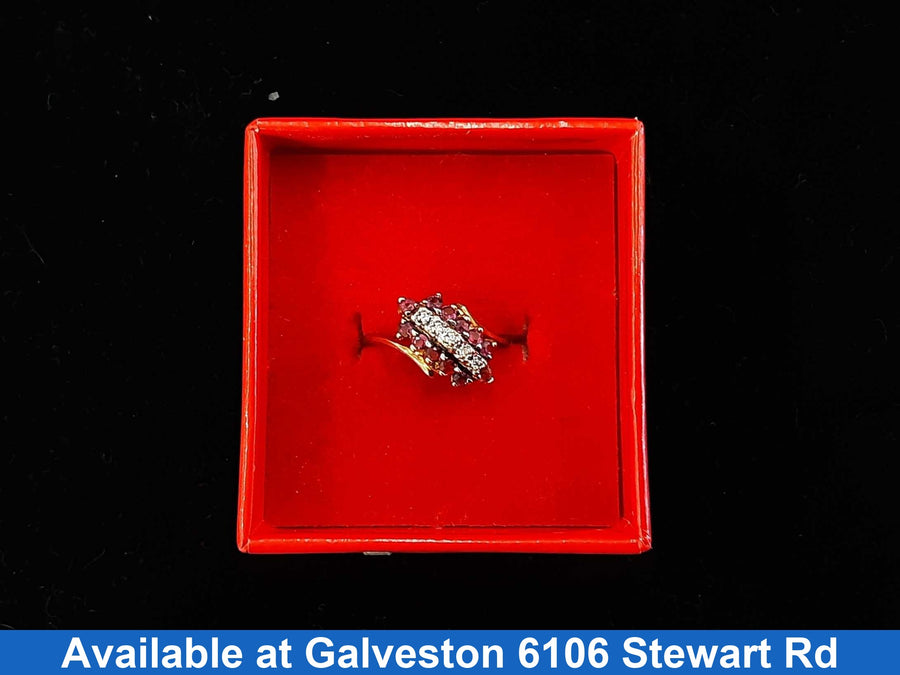Women's Ring - Yellow Gold 10k (.417) 2.3 grams Size 6.5