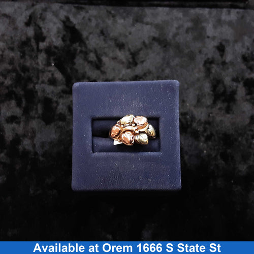 Women's Ring - Black Hills Gold 10k (.417) 3.3 grams Size 5.5