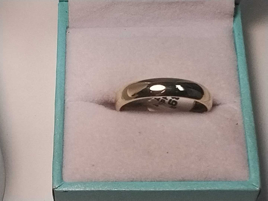 Ring - Wedding Band - Yellow Gold 14k (.585) 4.5 grams Size 10