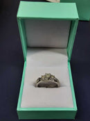 Women's Ring - White Gold 14k (.585) 4.6 grams Size 7