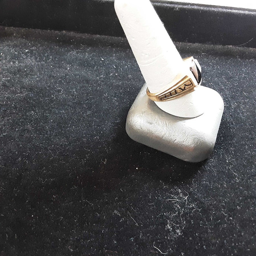 Men's Ring - Yellow Gold 10k (.417) 7.4 grams Size 10.5