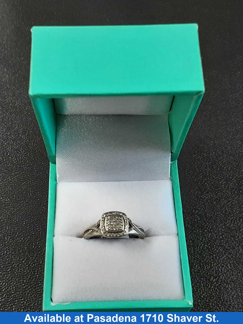Women's Ring - White Gold 10k (.417) 2.7 grams Size 6